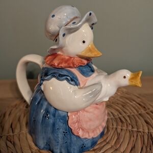 Charming Ceramic Goose Teapot - Blue and Pink Vintage Cottage Core